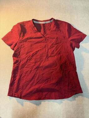 Fabletics Maroon V-Neck Scrub Top with Chest Pocket